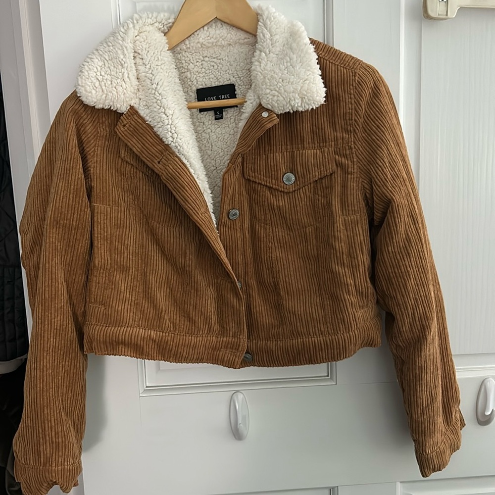 Women’s cropped corduroy button up jacket